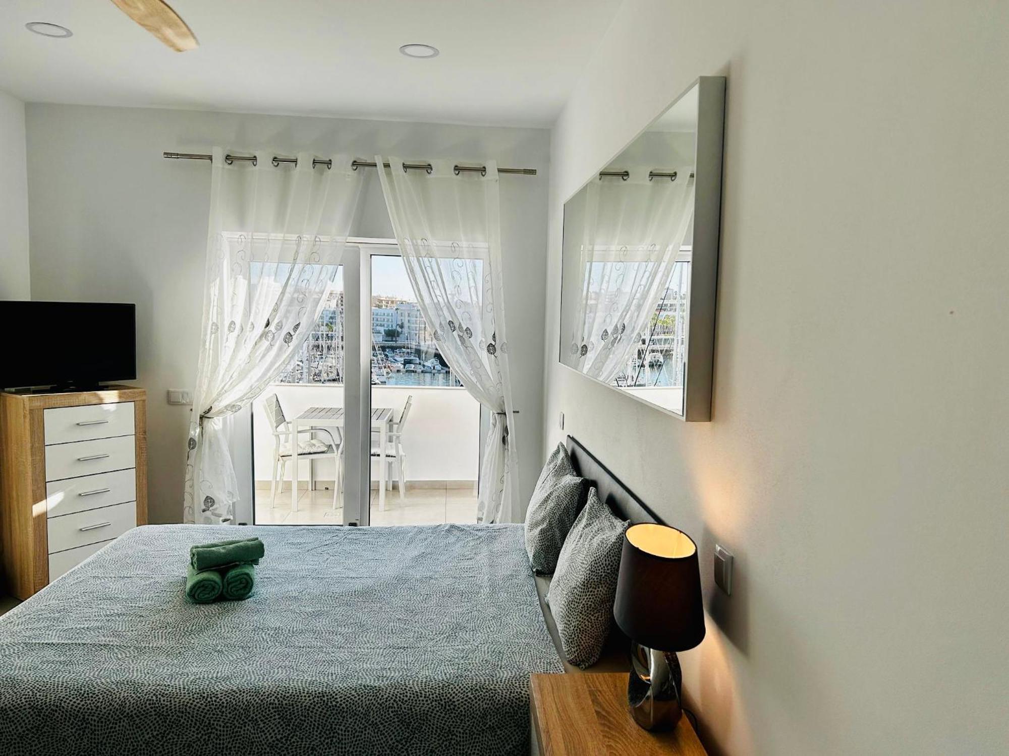 With Marina Views Near Beaches * Lagos